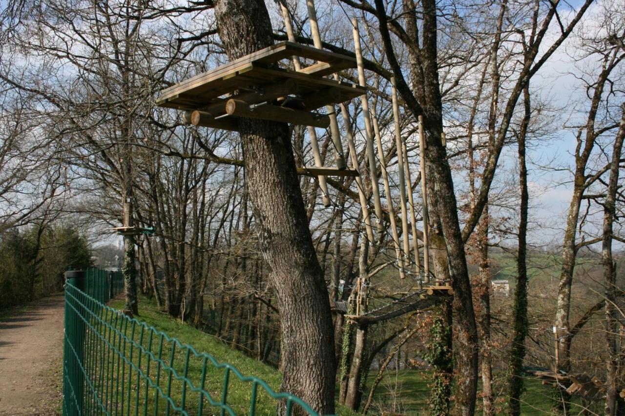 The Petite Chalet Chambre D'Hotes L'Isle-Jourdain  Zewnętrze zdjęcie